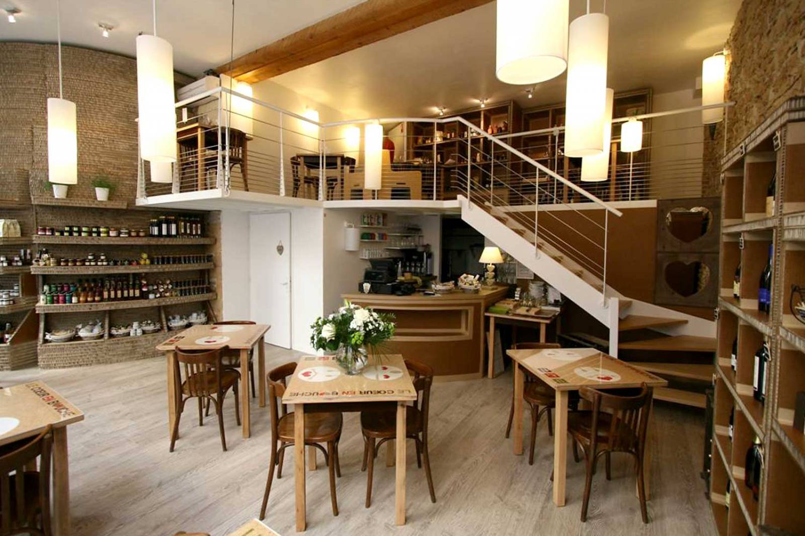 Aménagement intérieur d'un restaurant à Lyon