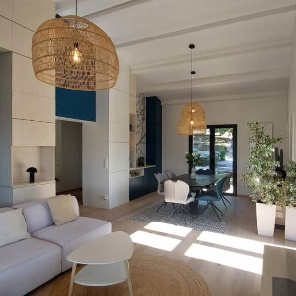 rénovation de la pièce de vie d'une maison en ardèche 