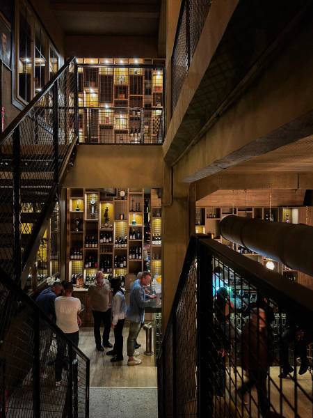 Escalier avec vue sur le parastage sur mesure