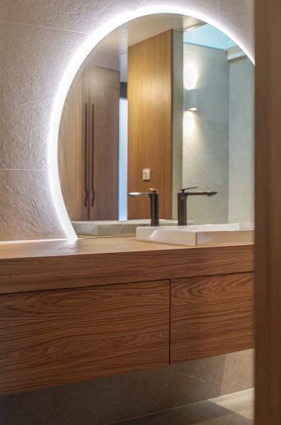 Mobilier sur mesure pour la salle de bain de la suite parentale